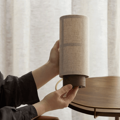 Japanilainen pöytävalaisin - Pehmeä valo ja luonnollinen tyyli