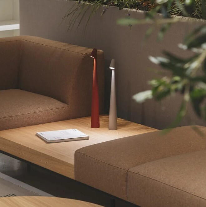 Håndværk af bærbar LED-bordlampe