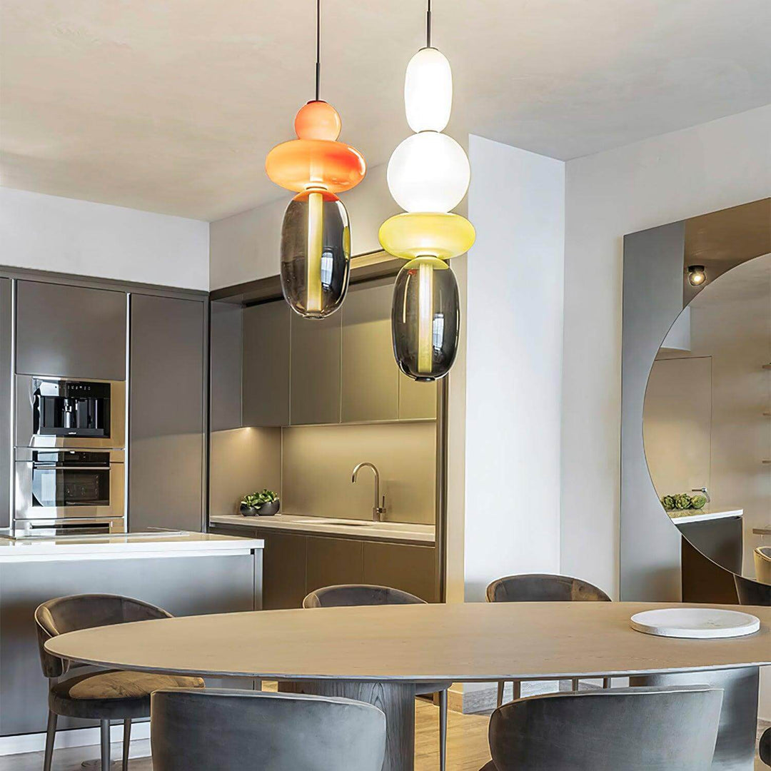Moderne farverig glaspendellampe