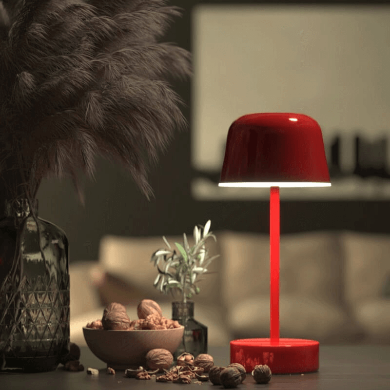 Moderne trådløs bordlampe