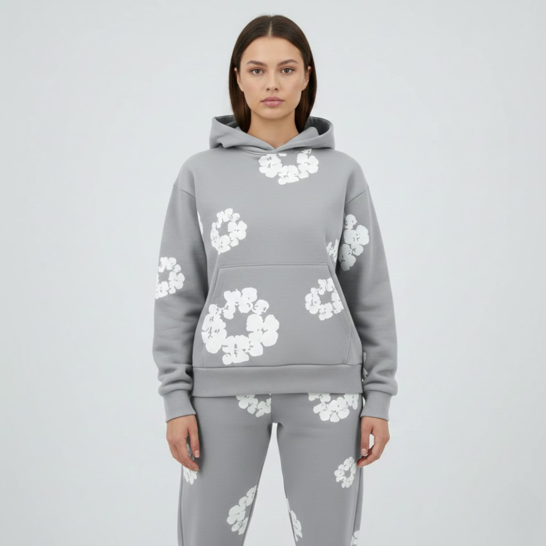 Moderne dame træningssæt med smukt blomsterprint. Optimalt til sport, yoga & afslapning.