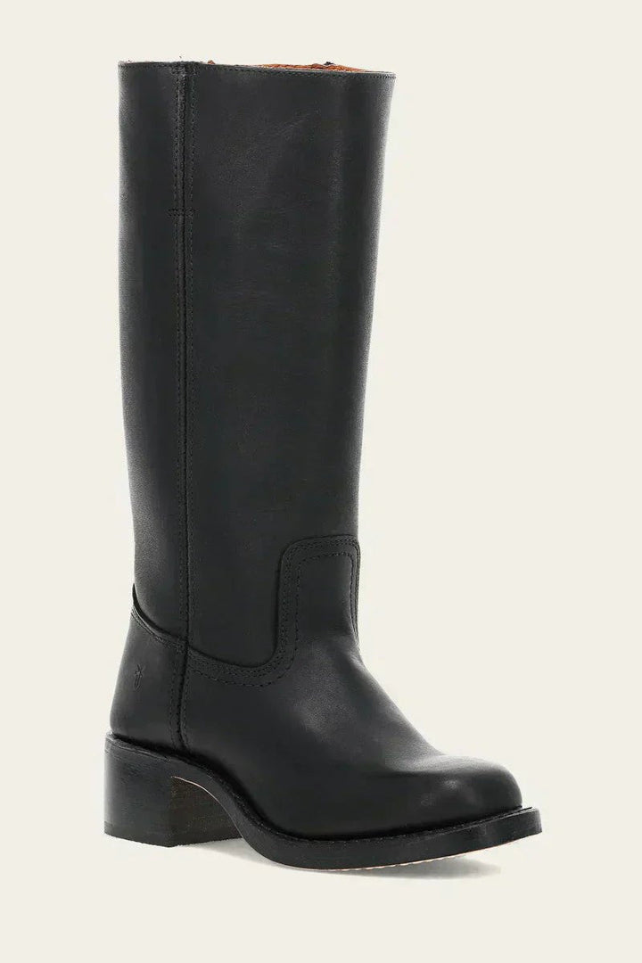 Læder knæhøje støvler til damer i khaki, med en robust struktureret sål og tidløst design.