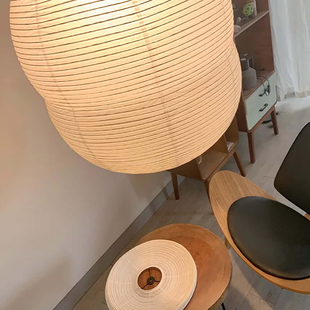 Minimalistisk papirslampe til ophæng