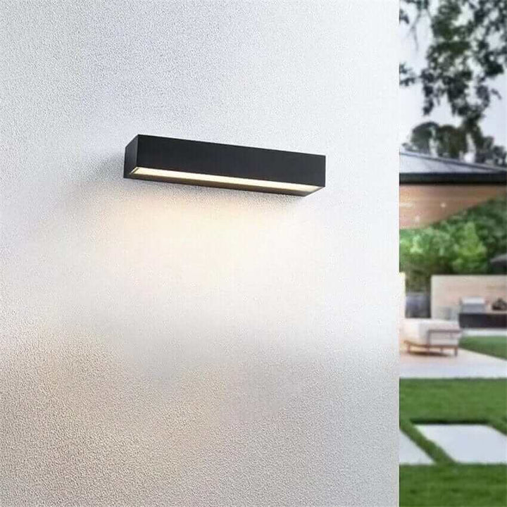 Moderne LED Væglampe til Udendørs Brug - Stilfuld og Holdbar