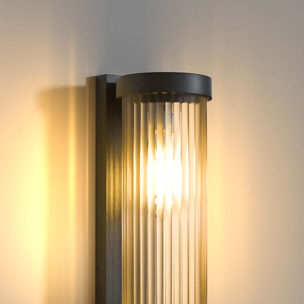 Moderne Cylindrisk Metal- & Glas Udendørs Lanterne