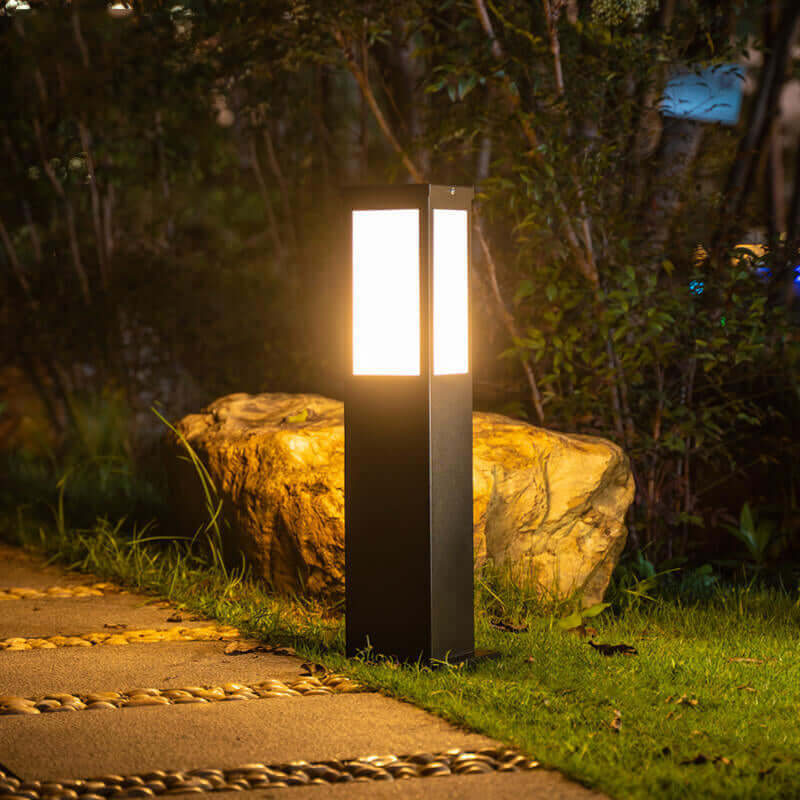 Moderne solcellelampe til udendørs brug