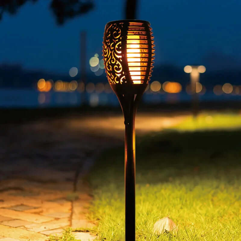 Aurinkokäyttöinen ulkotuli