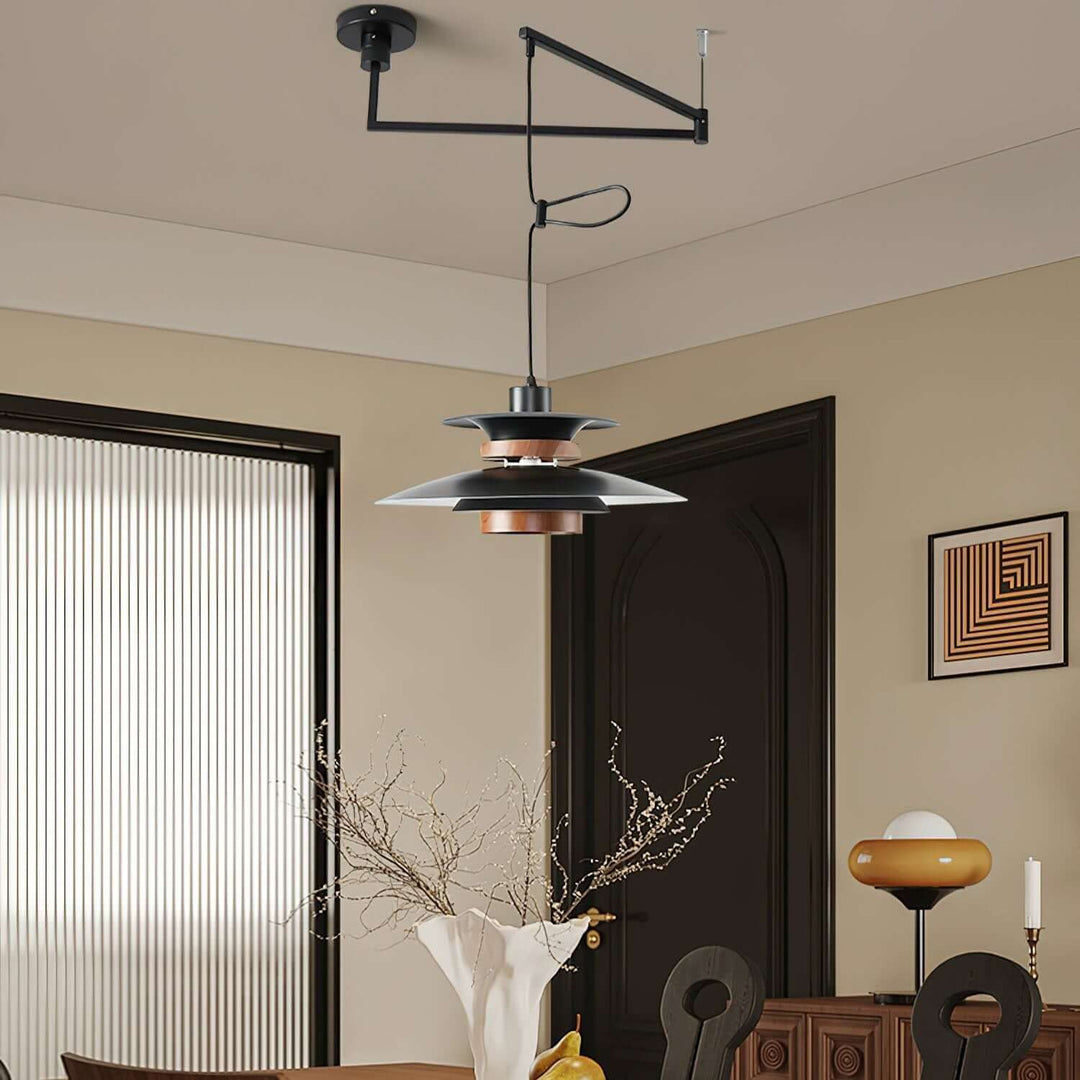 Moderne pendellampe med svingarm