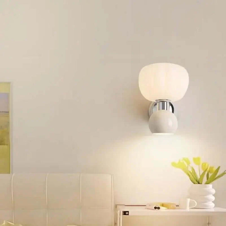 Moderne creme-farvet LED-væglampe