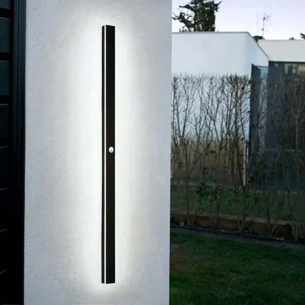 Moderne LED væglampe med kantdesign