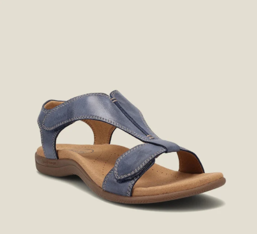 Stilfulde dame sandaler i let design med justerbar rem, ideelle som afslappede sommersko.