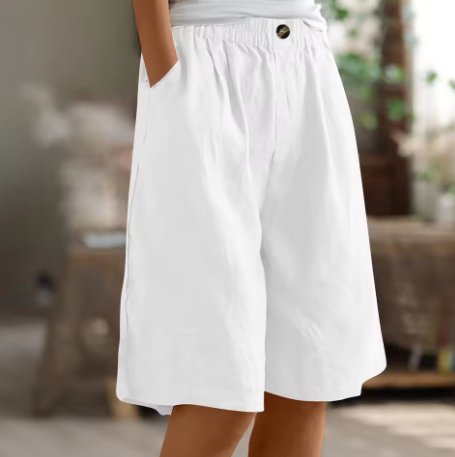 Stilfulde dameshorts med afslappet pasform, perfekt til en varm sommerdag.
