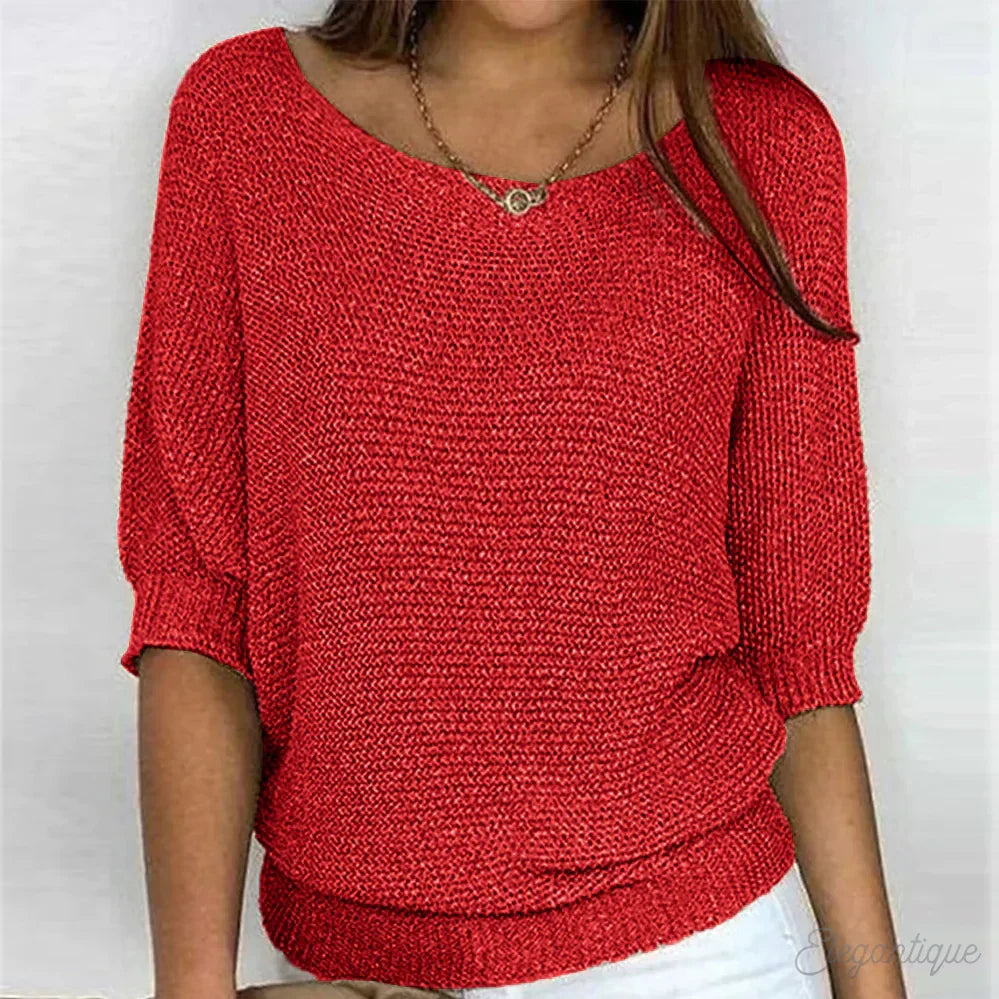 Detalje af den fine strikstruktur på denne alsidige dame sweater. Komfortabel overdel.