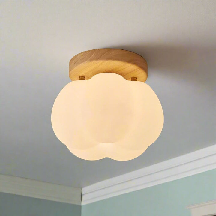 Hyggelig pæreformet loftslampe
