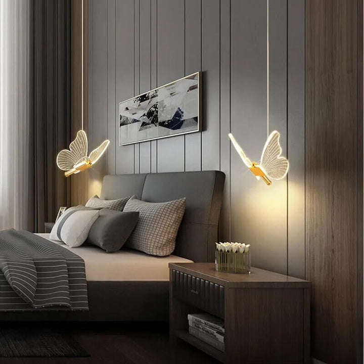 Hængende lampe med sommerfuglemotiv