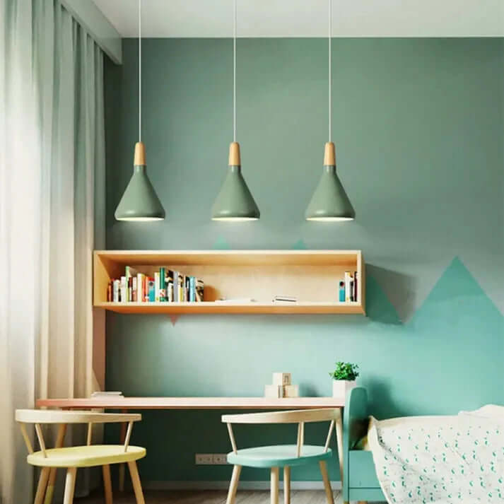 Moderne konisk metal pendellampe