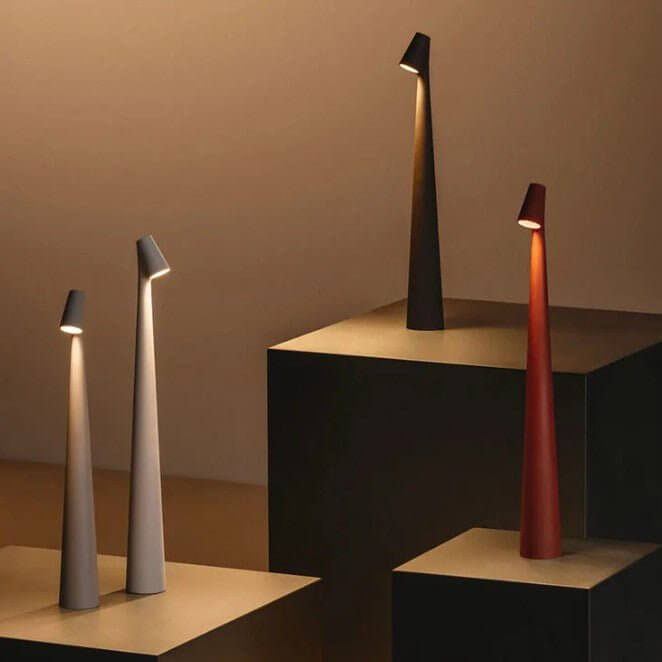 Bærbar LED-bordlampe til stemningsskabelse