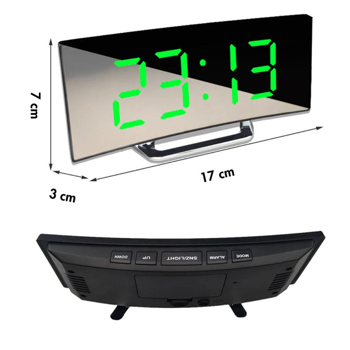 LED vækkeur med buet skærm og automatisk lys. USB-drevet bordur for moderne indretning.