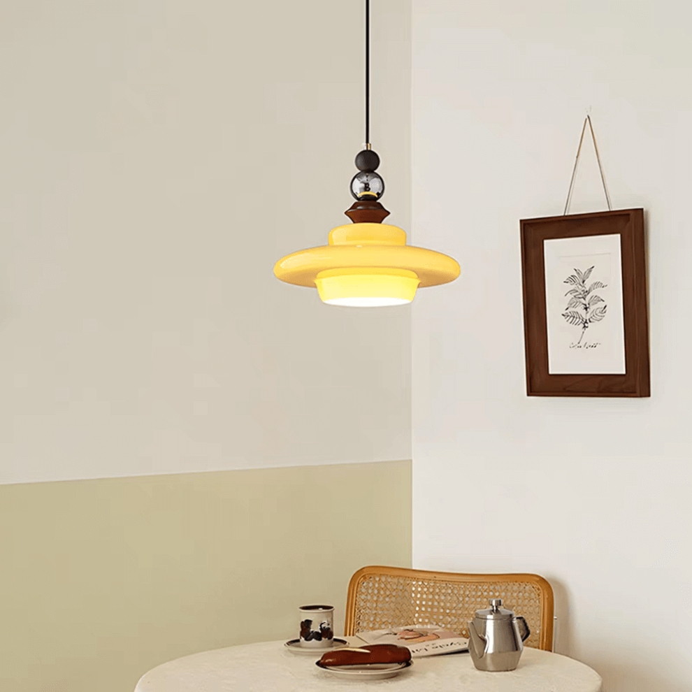 Middelalderlig Beige Glas Pendel Lampe