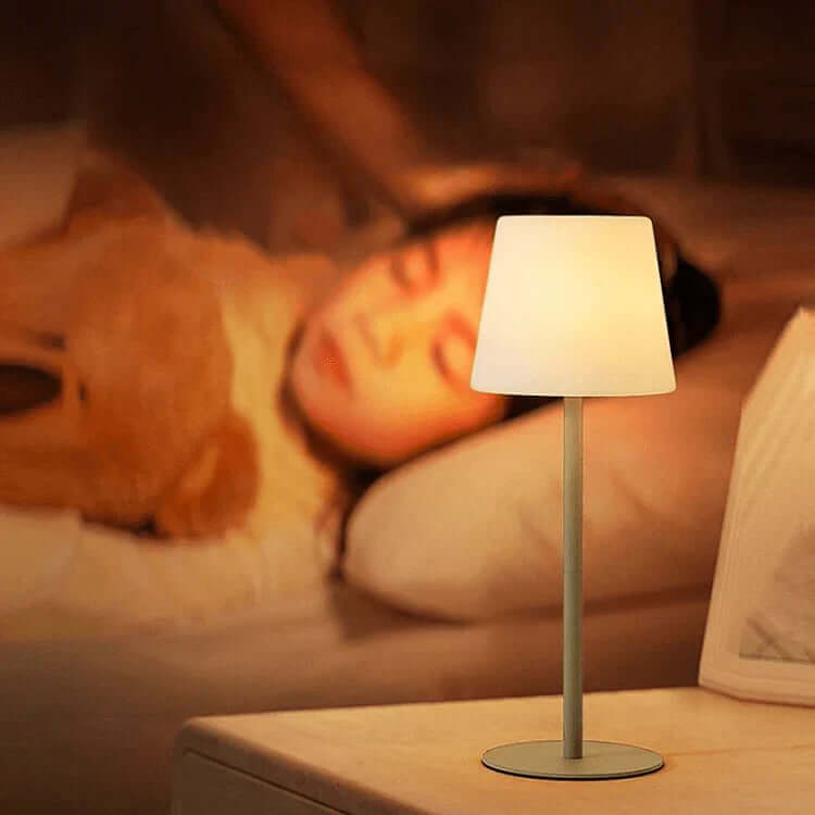 Moderne trådløs LED-bordlampe