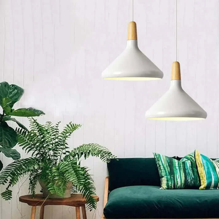 Moderne konisk metal pendellampe