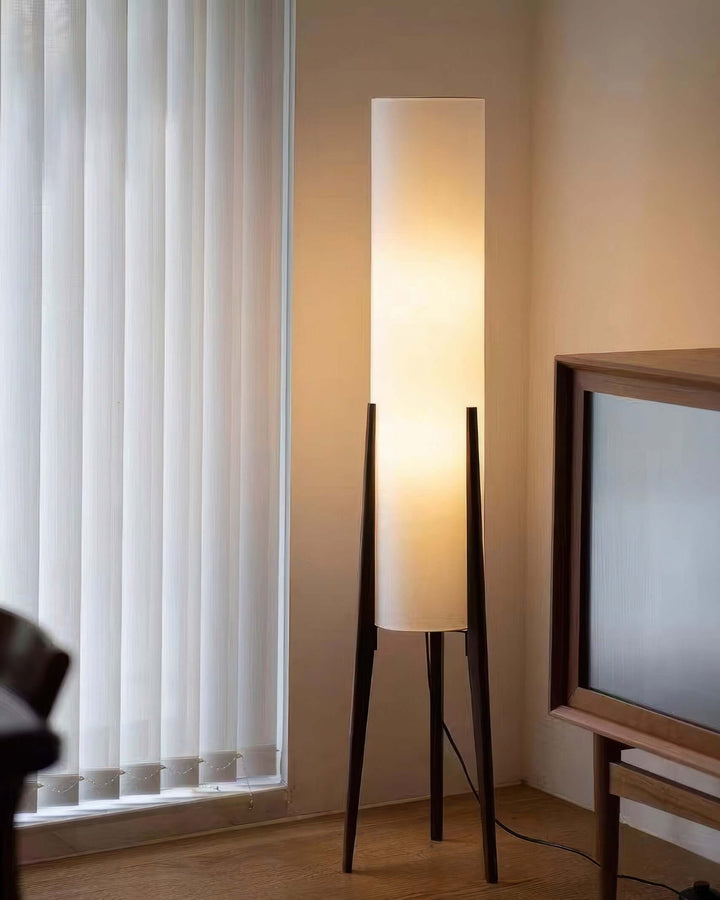 Bordlampe i valnød, massivt træ kunstlampe