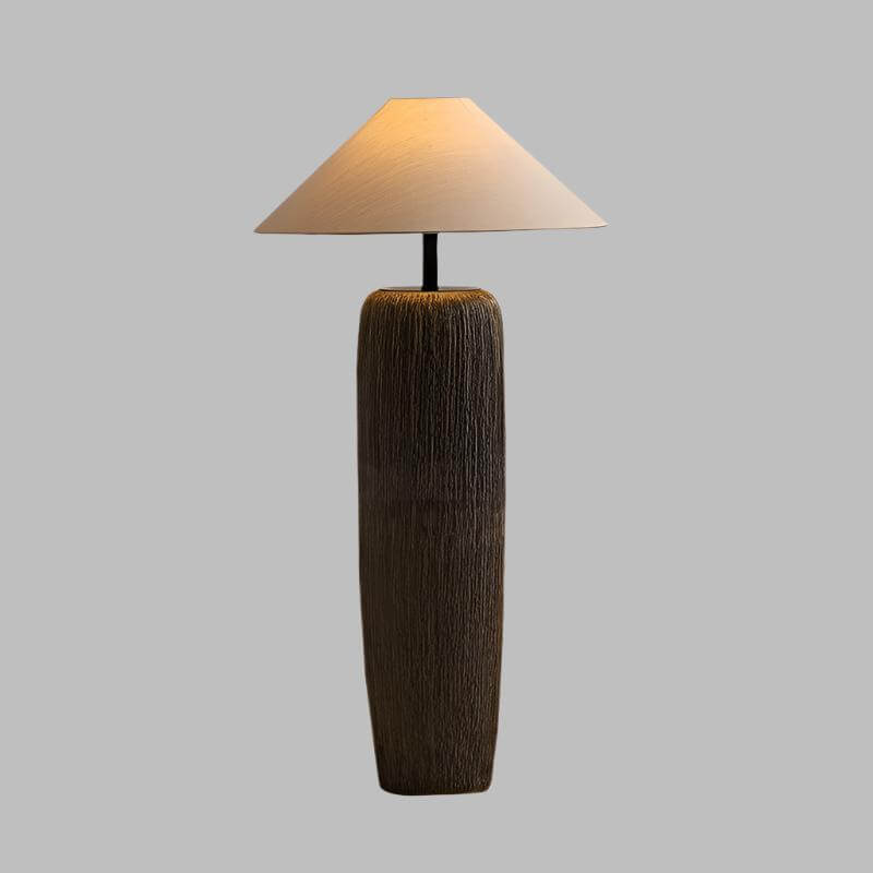Vintage gulvlampe til hyggelig atmosfære