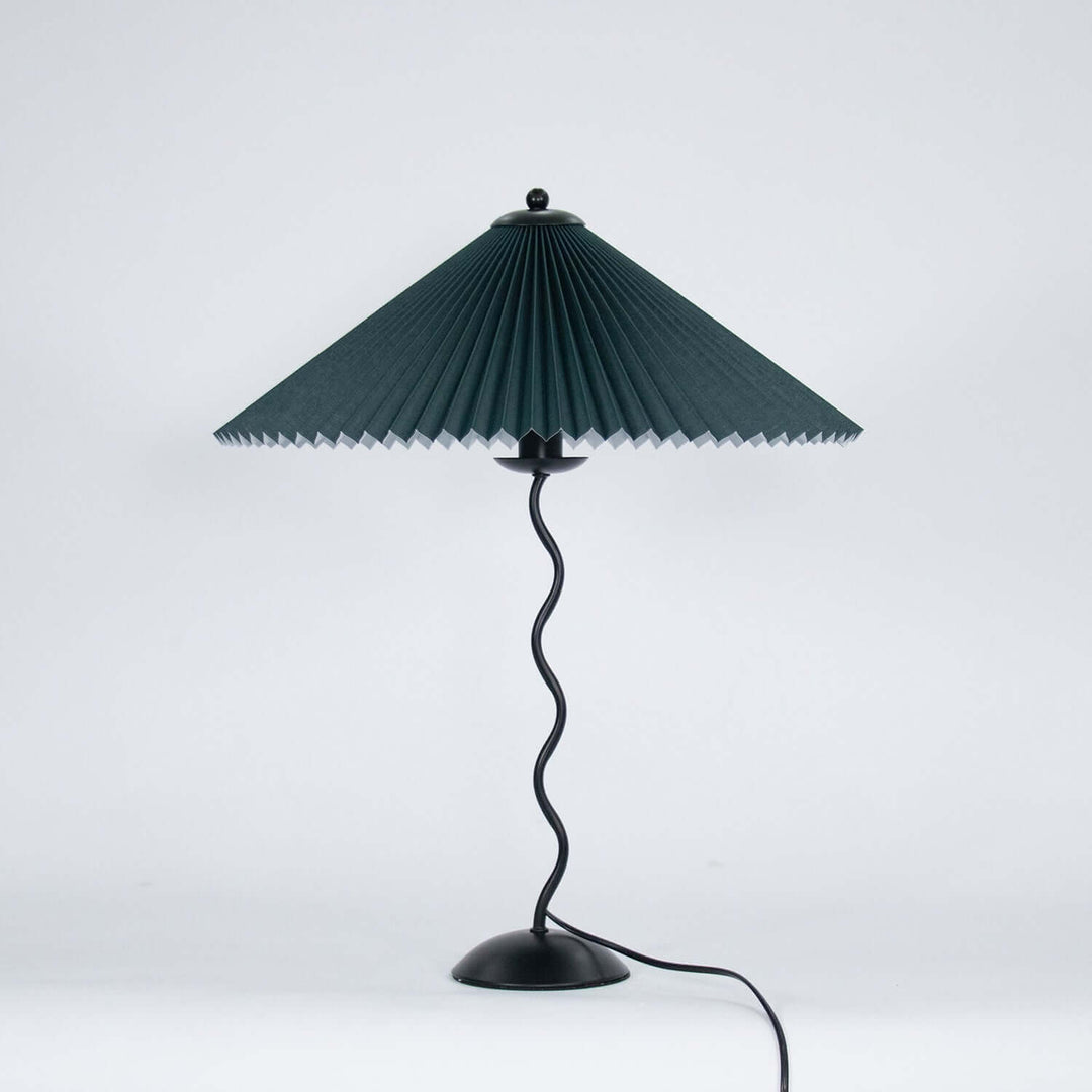 Buet Skrivebordslampe – Moderne Dekorationsobjekt