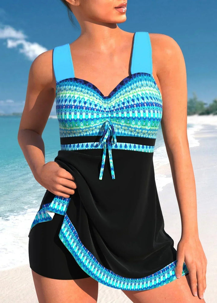Komfortabel dame badedragt med skørt, ideel til alle kvinder, inkl. plus size. Perfekt som elegant strandoutfit.