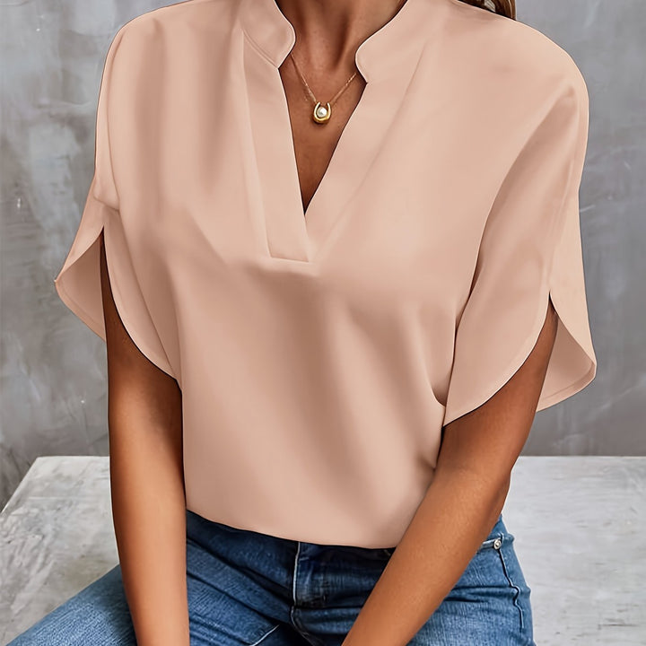 Letvægts damebluse, stilfuld til kvinder. Elegant og komfortabel forårsmode, alsidig til sommerbrug.