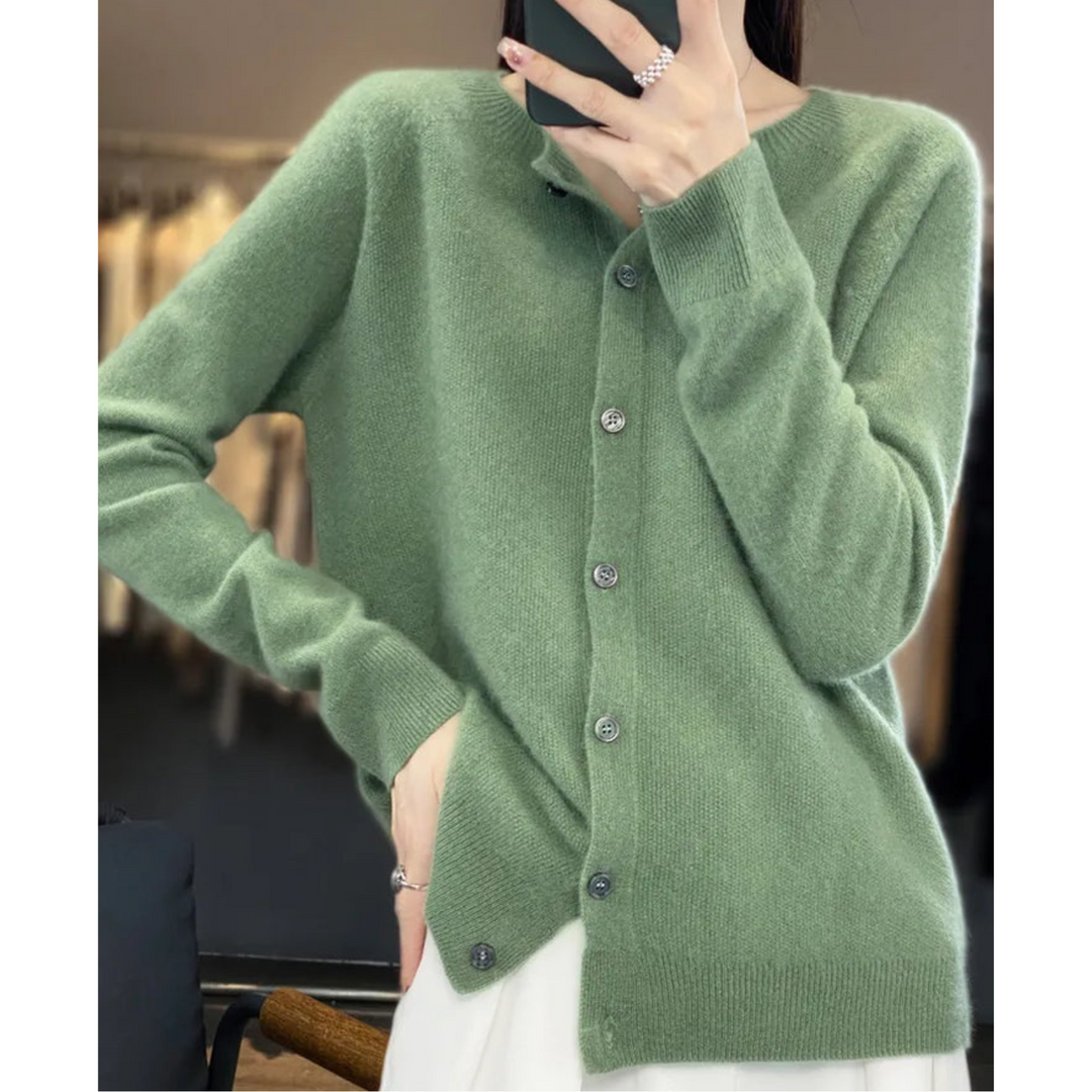 Moderne cardigan til kvinder, rund hals, lag-på-lag, essentiel i damemode.