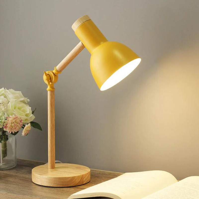 Stemningsfuld foldbar bordlampe med blødt, indirekte lys. Perfekt til moderne boligindretning og hyggelig belysning.