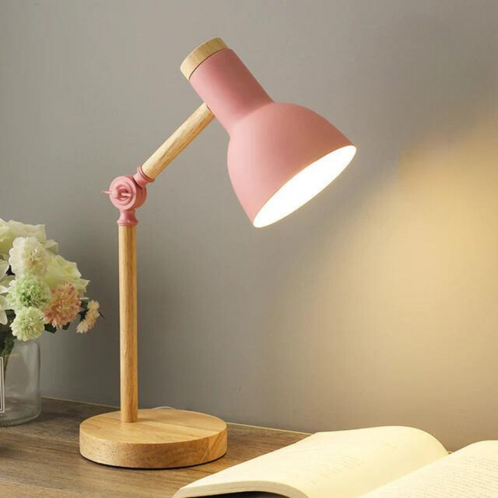 Moderne design bordlampe med foldbar funktion og indirekte LED lys. Skaber elegant stemning i ethvert hjem.