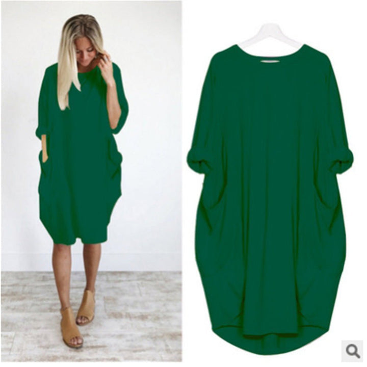Åndbar plus size kjole med lommer. En løs og elegant damekjole til hverdag og særlige lejligheder.