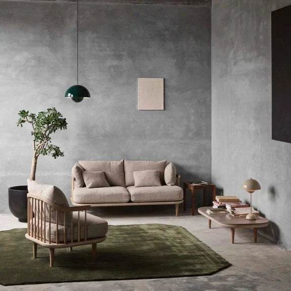 Skandinavisk designlampe. Stilren og funktionel belysning, ideel til det moderne hjem.