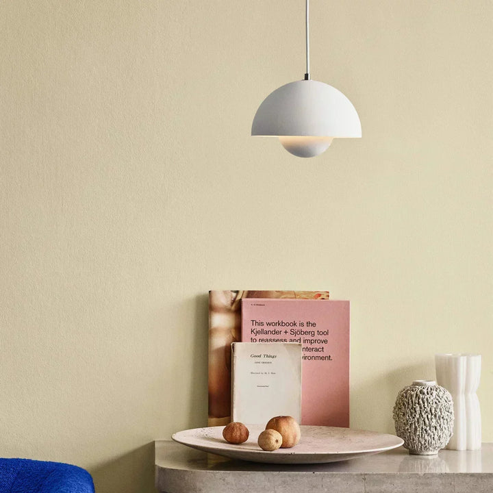 Elegant hængelampe til loft. Tilføj et strejf af skandinavisk design til din belysning.