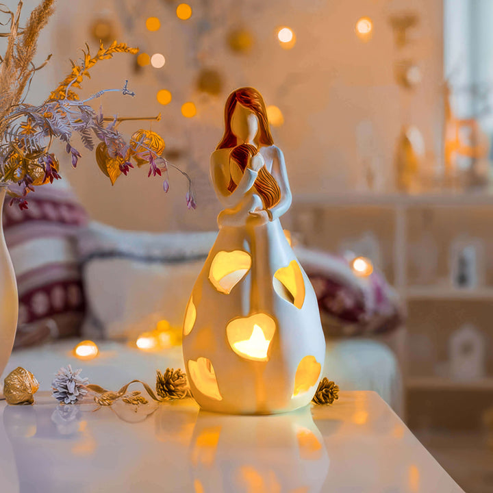 Romantisk bordlampe i beige med blødt lys