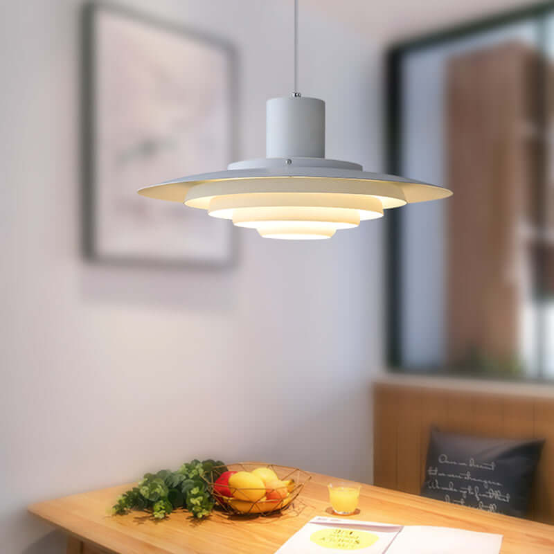 Moderne pendellampe i aluminium, skandinavisk design