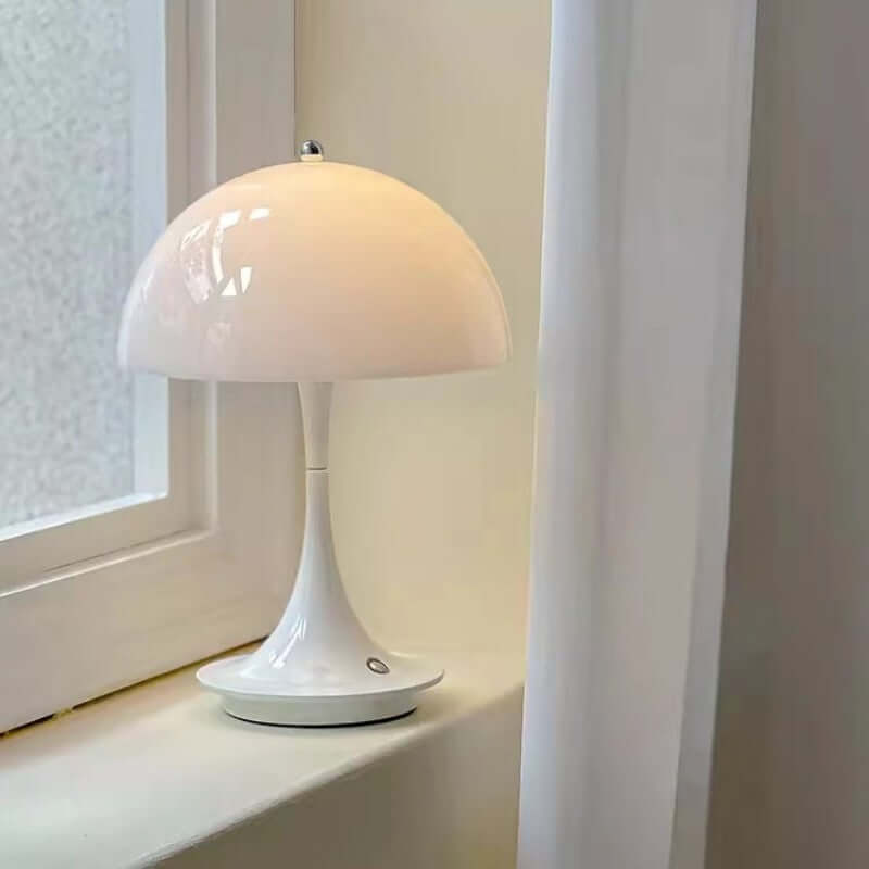 Moderni LED-pöytävalaisin, langaton ja himmennettävä