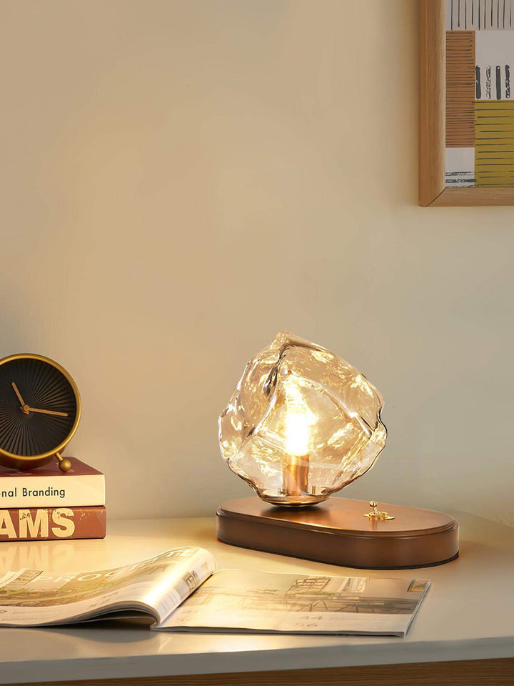 Isstensk design glasbordlampe i klart lys