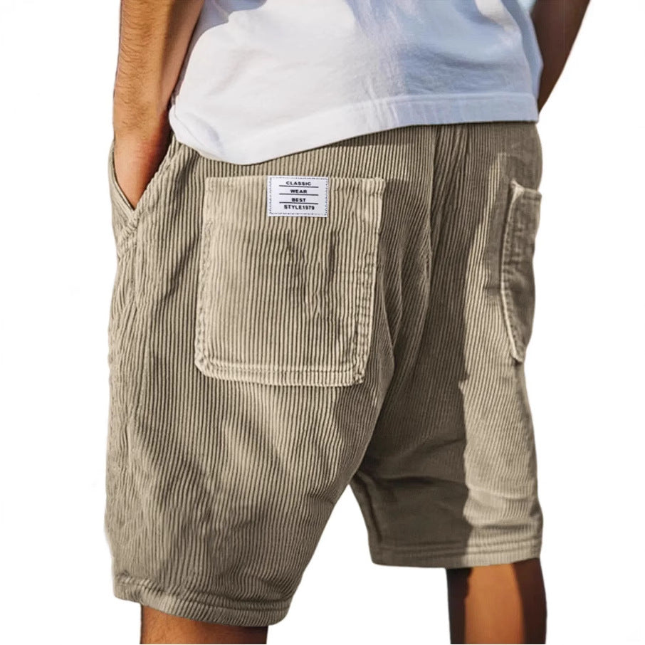 Khaki herreshorts: Komfortabelt design med elastisk talje og dybe lommer. Ideel til en urban og afslappet sommer.