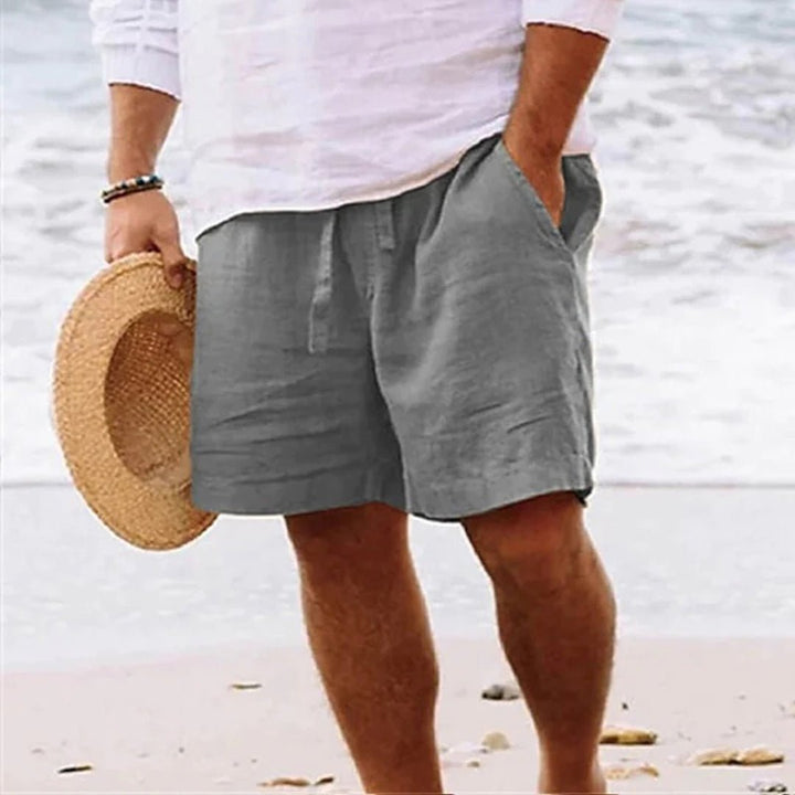 Klassiske herre linnedshorts med justerbart snørebånd for komfortabel pasform.