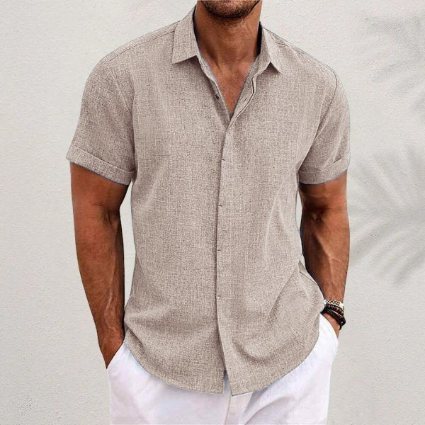 Alsidig kortærmet herreskjorte, regular fit. Behagelig og stilfuld til casual sommer- og hverdagslook.