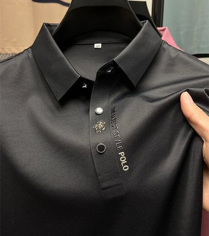 Komfortabel herre polo skjorte i åndbar stretch bomuld, ideel til en afslappet sommerstil.