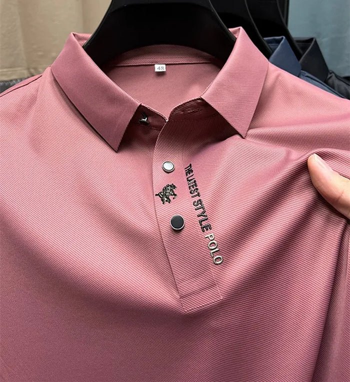 Åndbar herre polo skjorte i stretch bomuld, designet til komfort og en krølfri finish hele dagen.