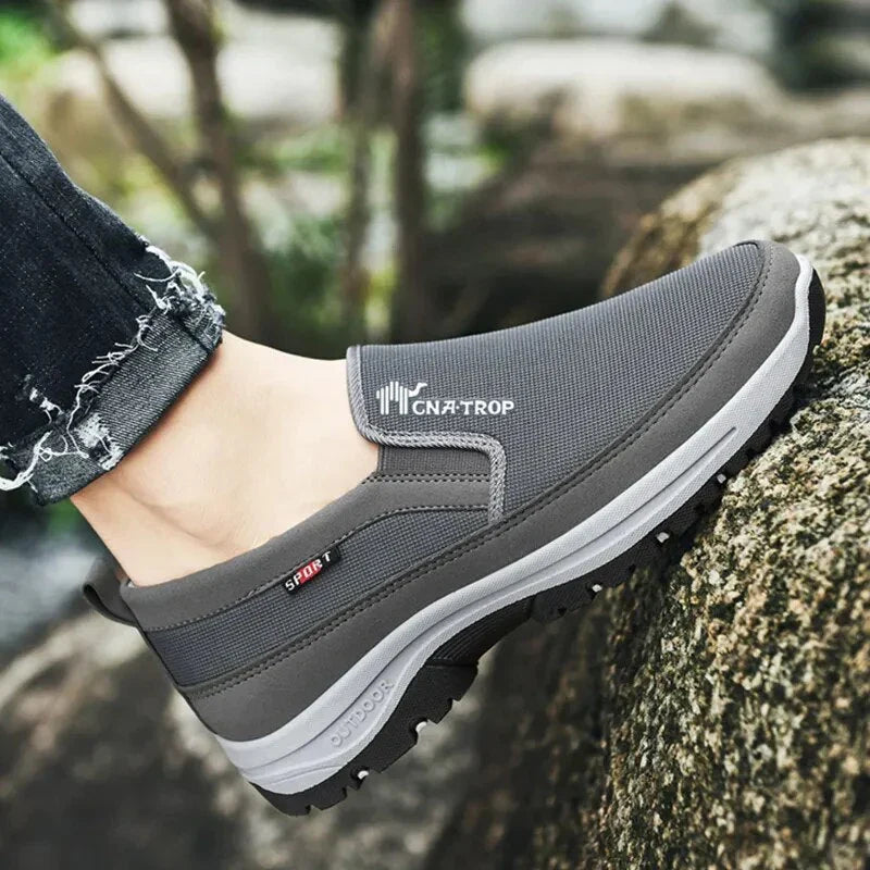 Stilfulde herre slip-ons. Optimal komfort og skridsikker sål til mænd. Perfekt fodtøj til hverdag.