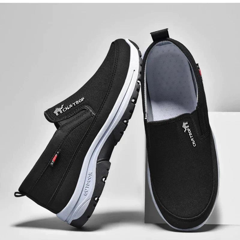 Svangstøtte herre slip-ons. Giver smertelindring og støtte, hvilket gør dem til det ideelle valg for mænd.