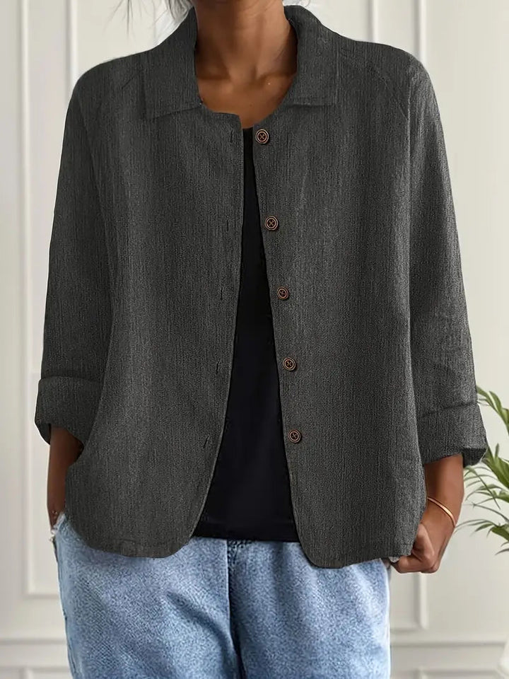 Moderne klassisk top til kvinder, elegant og komfortabel for en alsidig garderobe.