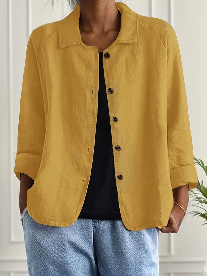 Elegant kvindebluse, en klassisk og alsidig letvægtstop til mange outfits.