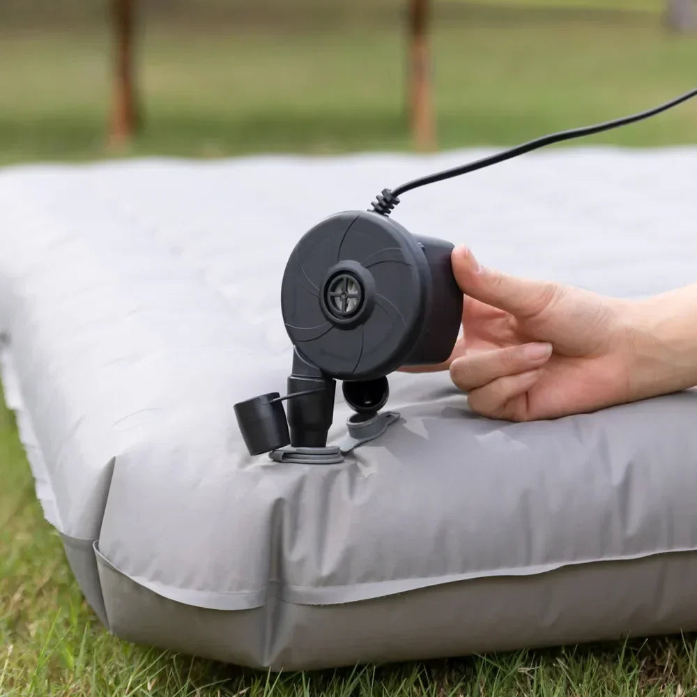 Bærbar Airvora elektrisk luftpumpe, ideel til camping, rejser og oppustelige bådtilbehør.
